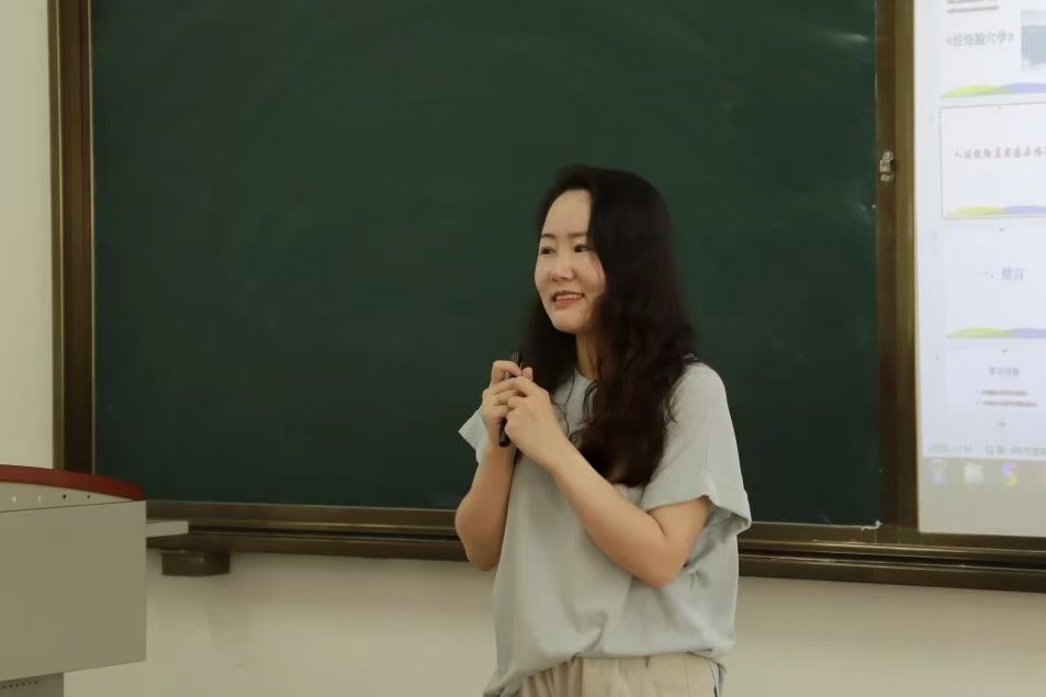 朱小艳.jpg